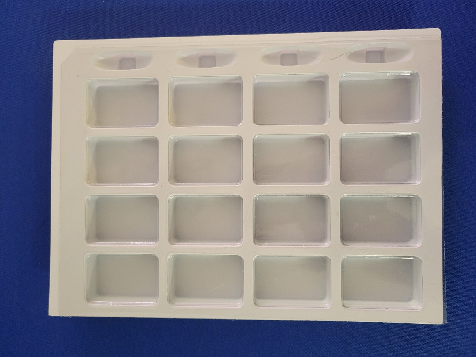 Victory Games Counter Tray White with Cover