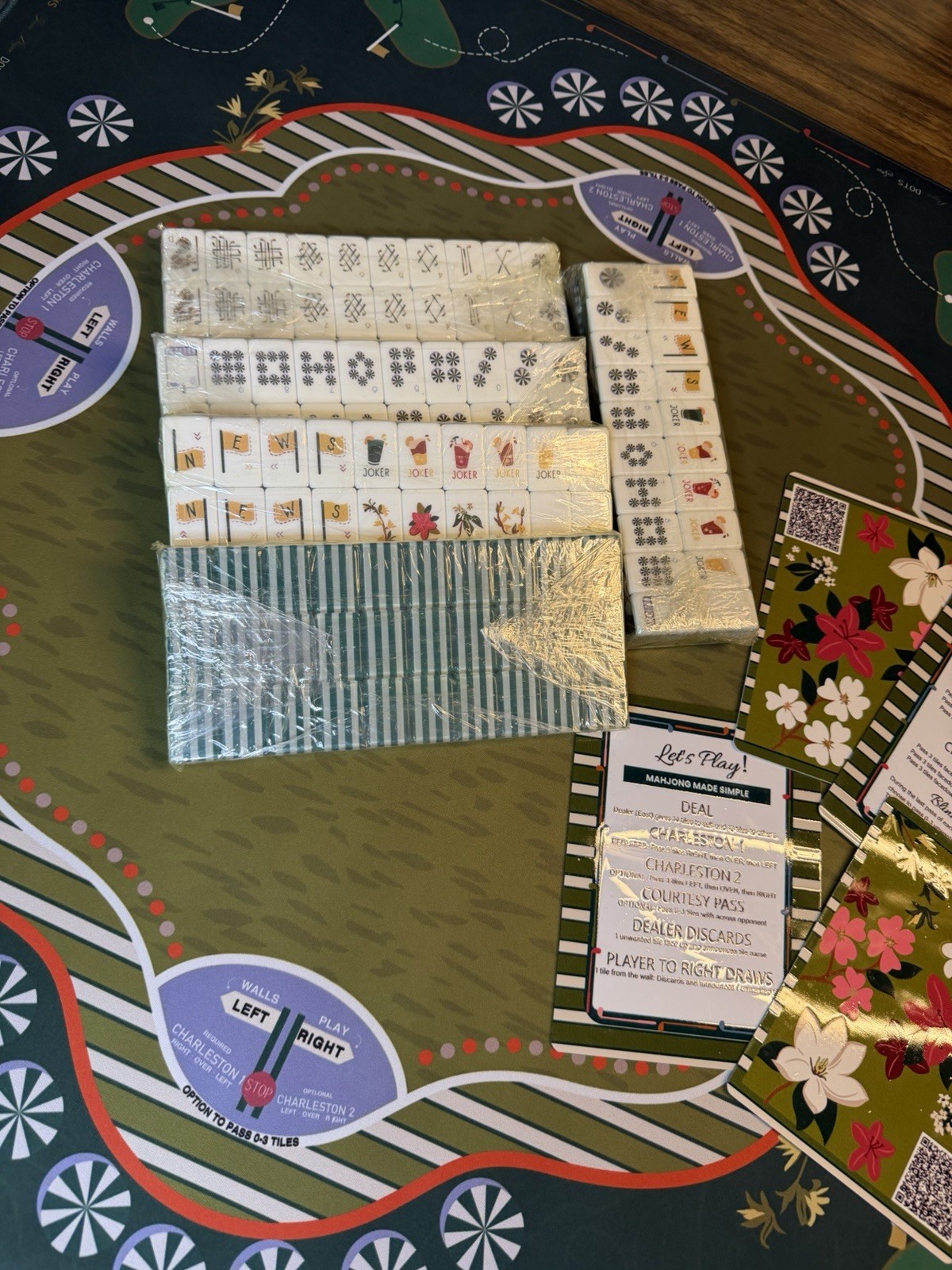 Luxury American Mahjong Set | Green Stripe Tiles + Golf Playing Mat | New
