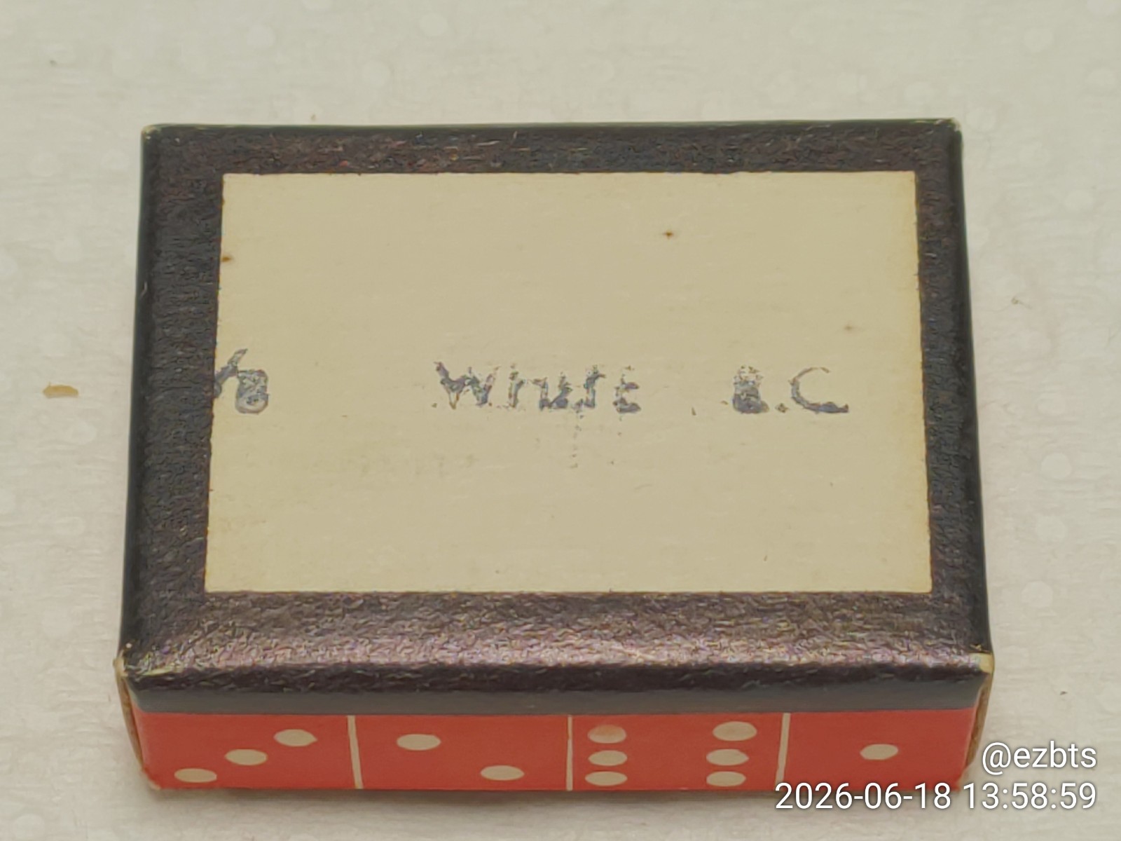 Bakelite Catalin Dice Elk Brand 3/8″ 9.2mm Box of a Dozen Butterscotch Excellent