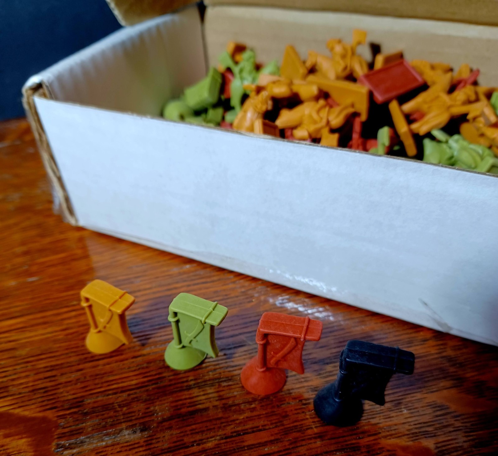 Battue Storm Of The Horse Lords Red Juggernaut Board Game Game Pieces Lot of 100