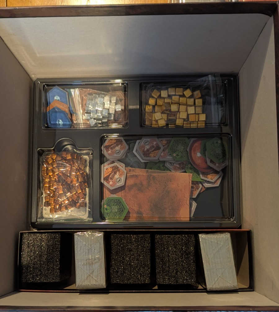 TERRAFORMING MARS 3D BIG BOX WITH GAME and METAL CUBES AND CITY BUBBLE DOMES!
