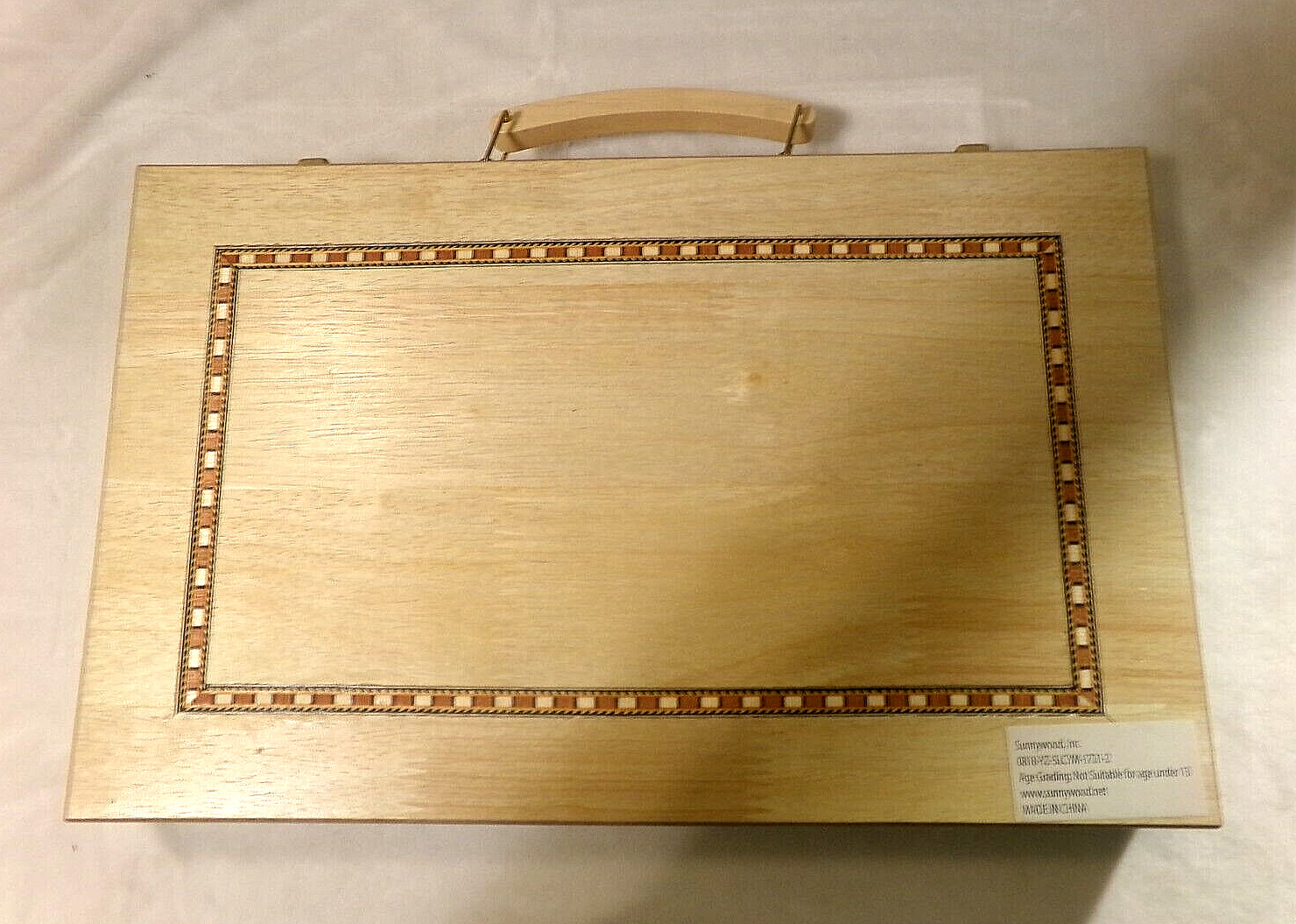 NWOT/NIB STERLING GAMES 15″ WOODEN BACKGAMMON SET – Style #2632