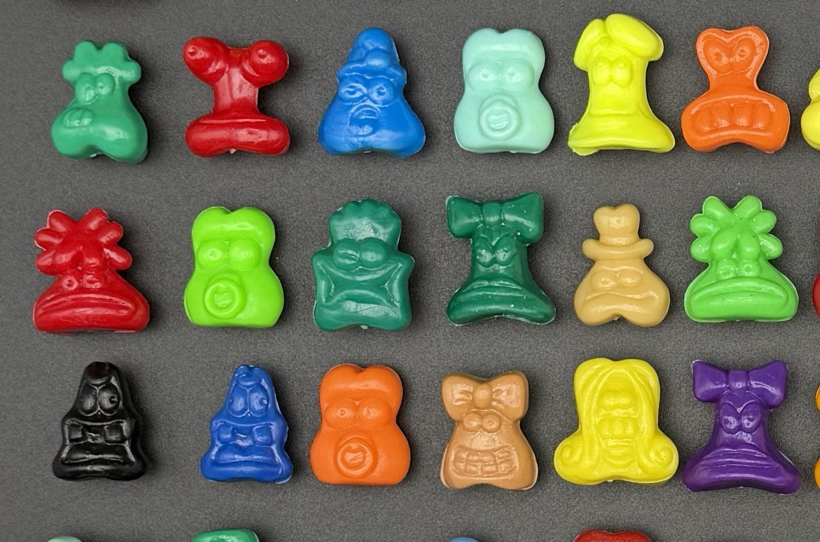 Classic Gogo’s Crazy Bones Series 1 Lot of 100 Mixed Figures Solid Variants