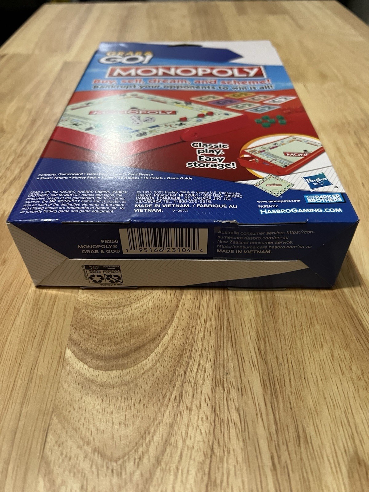 Monopoly Grab and Go Game for Ages 8+ Travel Game for 2-4 Players MTLD 5B