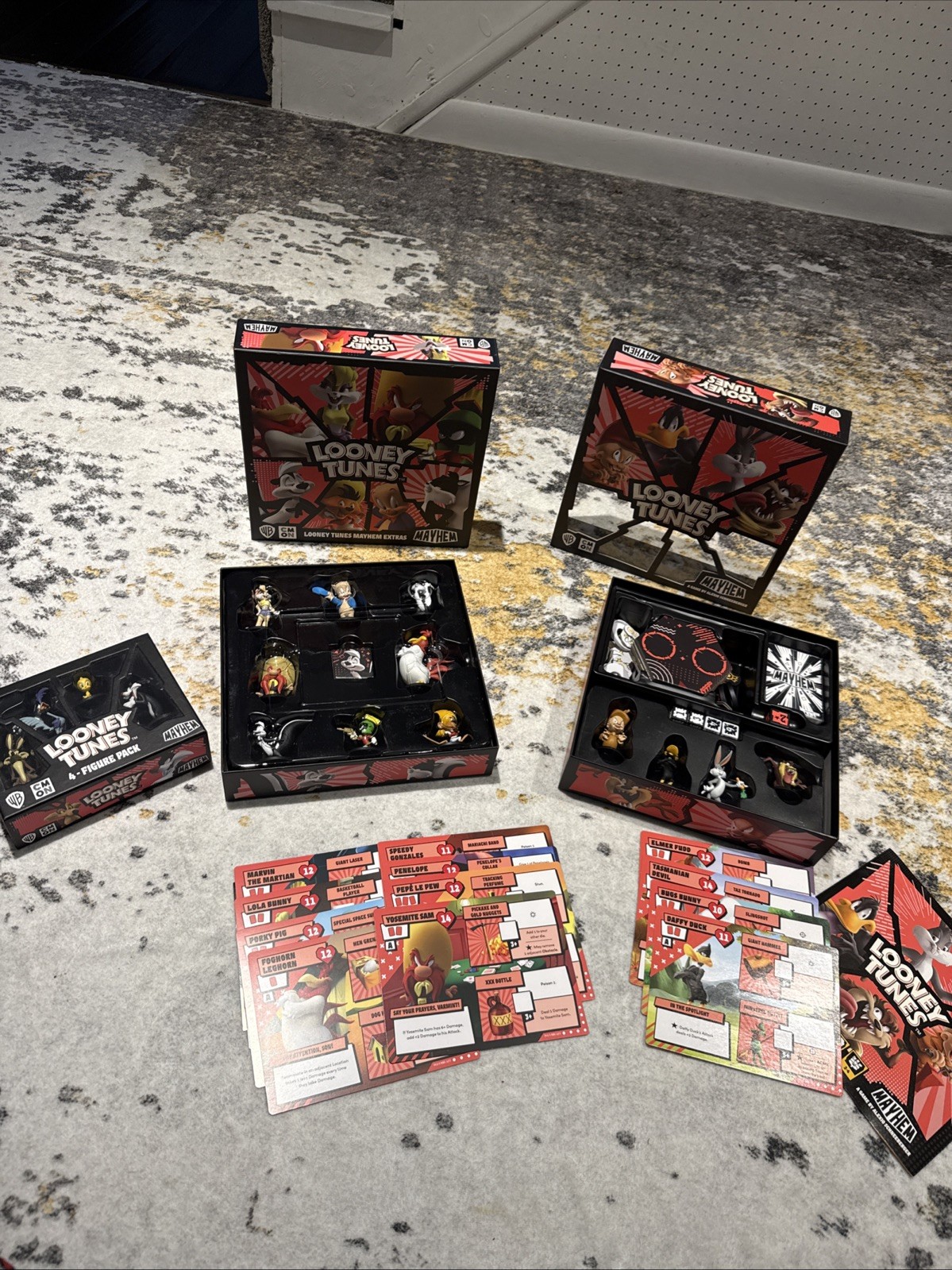 CMON – Looney Tunes: Mayhem (2023) + Mayhem Extras + 4-Figure Pack – COMPLETE!
