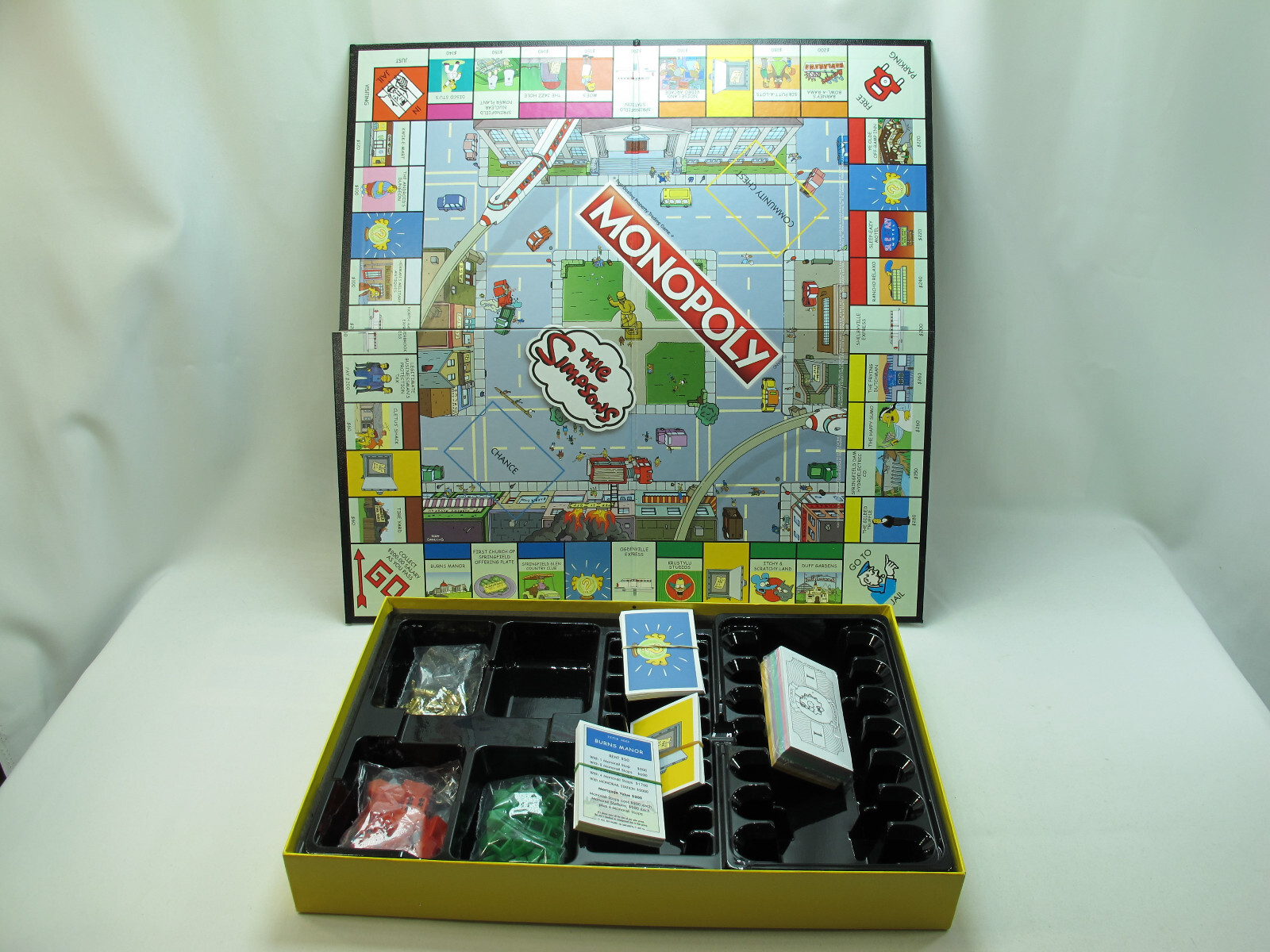 Monopoly the Simpsons 2019 Board Game USAOPOLY 99% Complete New Open Box