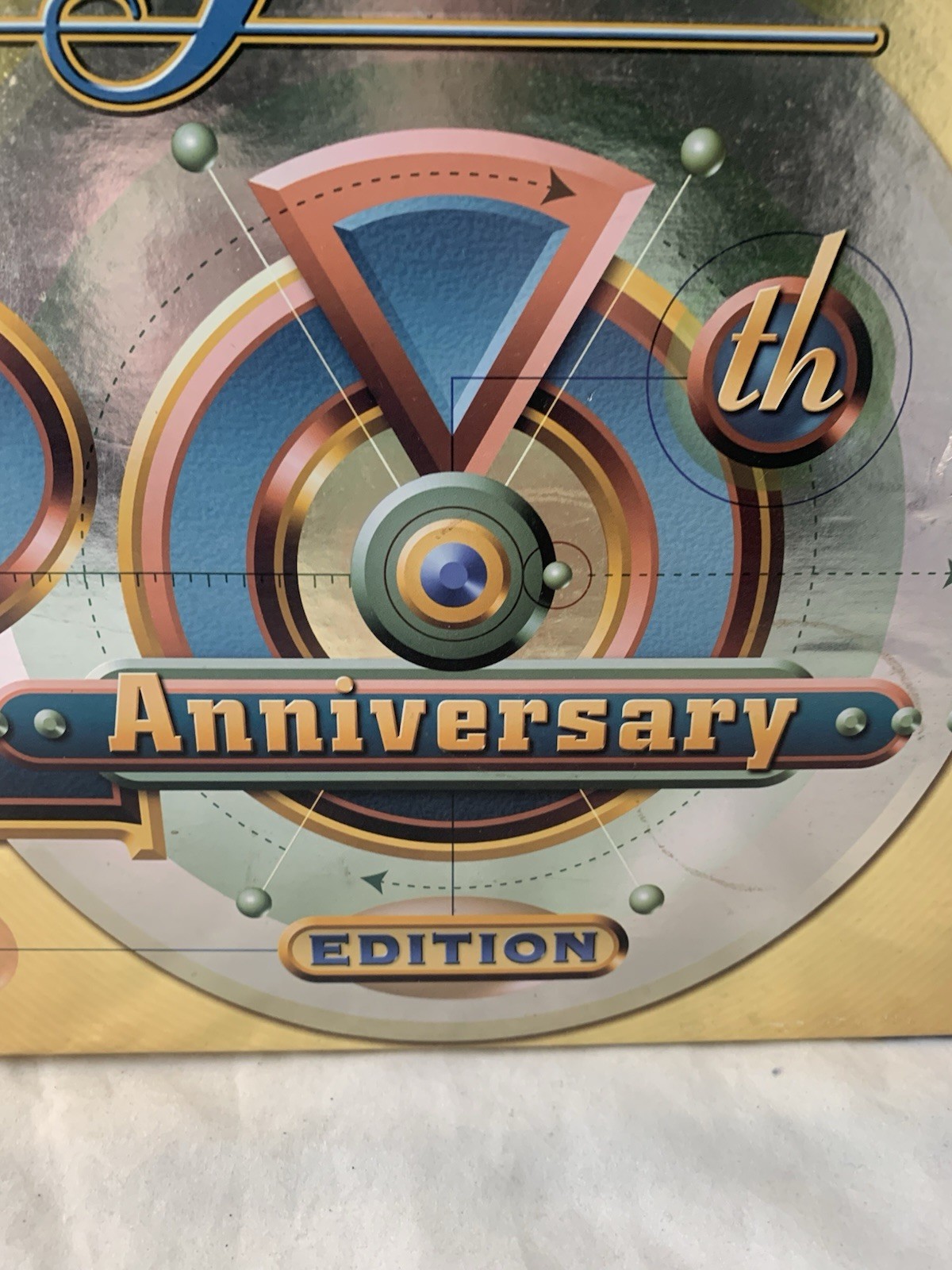Hasbro Trivial Pursuit 20th Anniversary Edition Deluxe Card Dispenser S5-4
