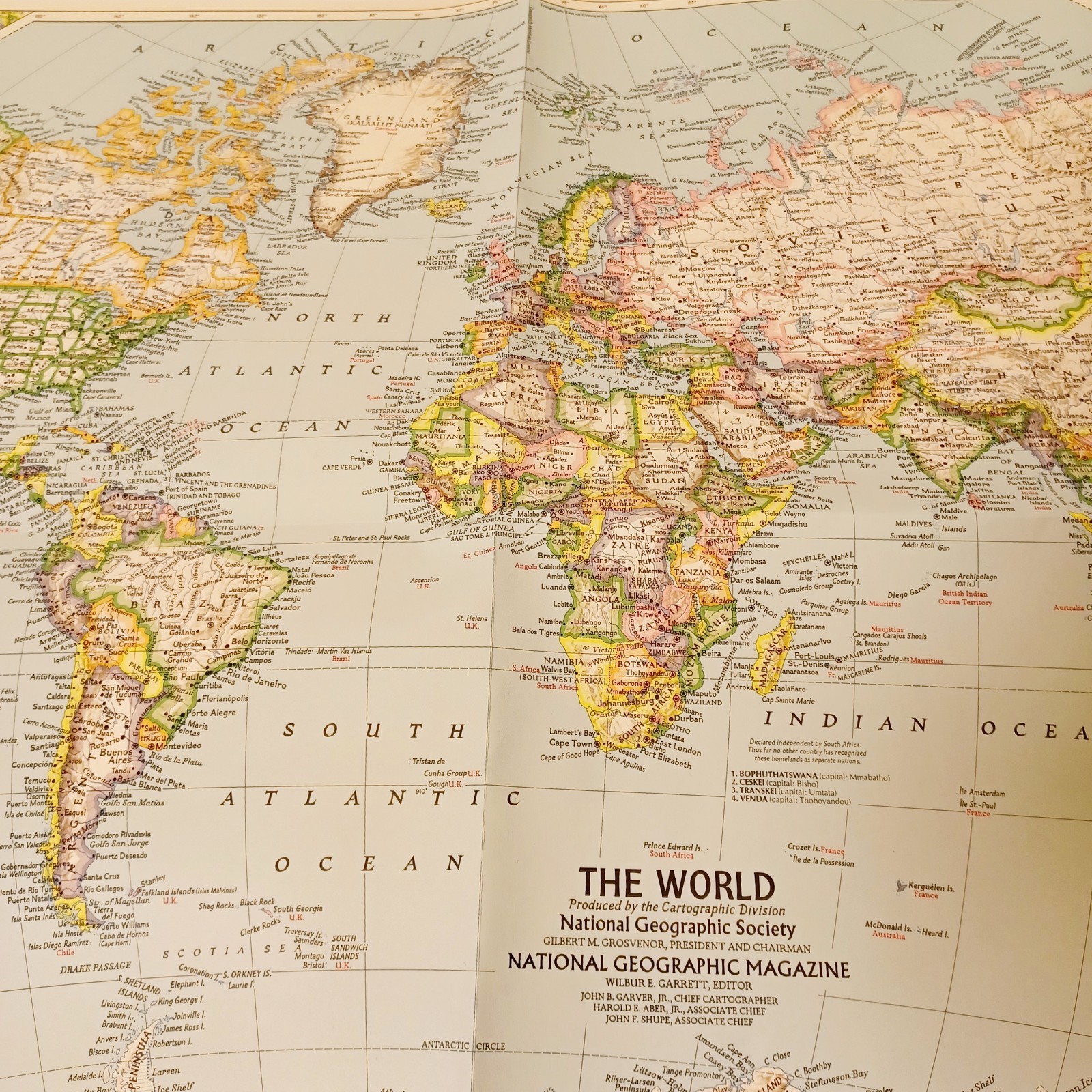 Vintage National Geographic Board Game Global Pursuit 1987 World Map Complete