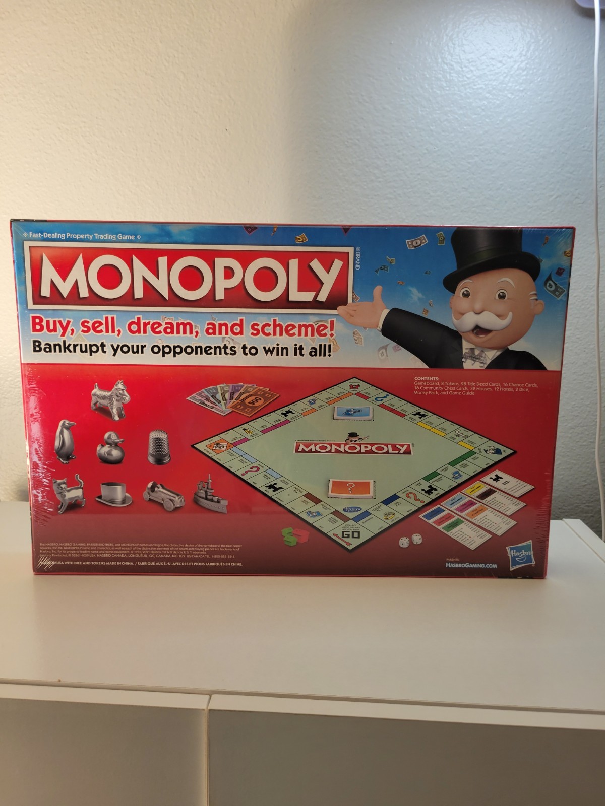 Hasbro Monopoly Board Game Classic – Sealed / NEW