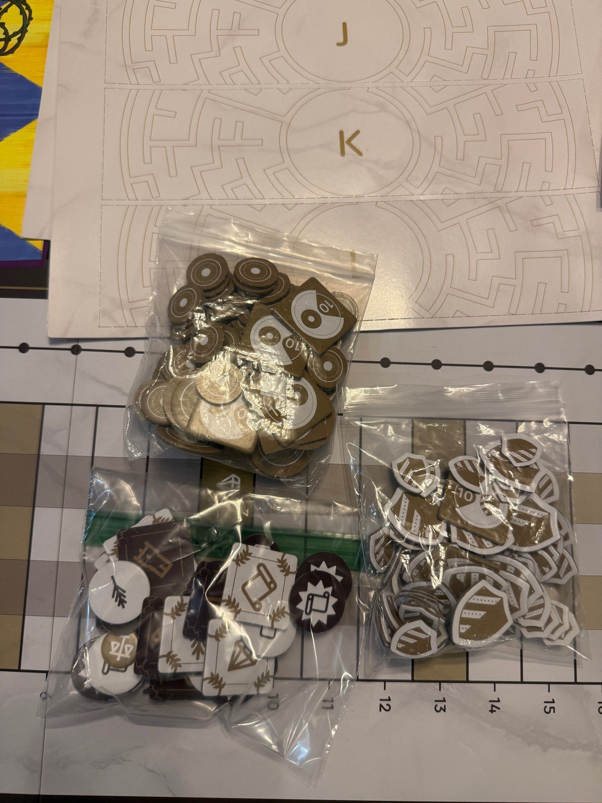 The Kings Dilemma Board Game Horrible Guild 2019