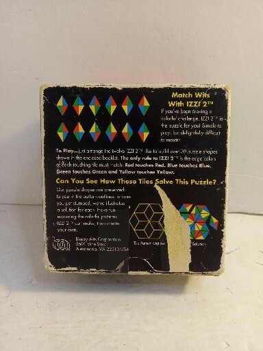 1993 Binary Arts IZZI 2 PUZZLE TILE GAME=1 player= with pieces/box/booklet