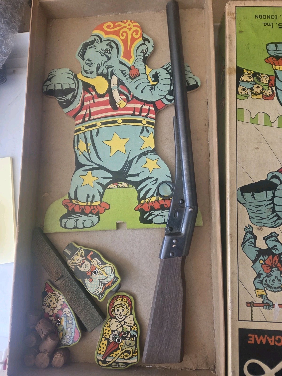 RARE 1928 PARKER BROS TONY & JOCKO A FUNNY ANIMAL SHOOTING GAME