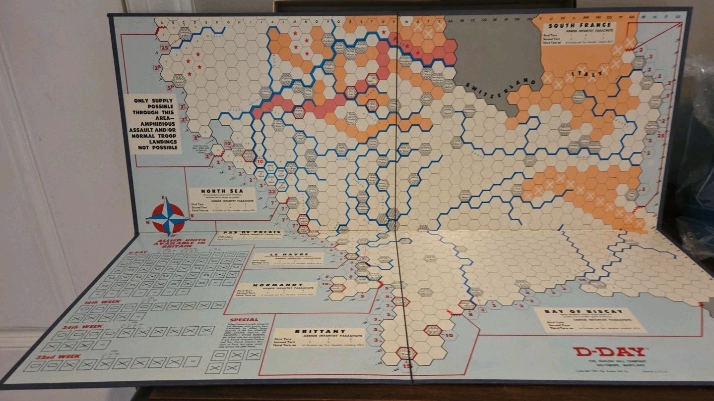 D-Day: World War II Invasion Board Wargame by Avalon Hill-Punched GUC