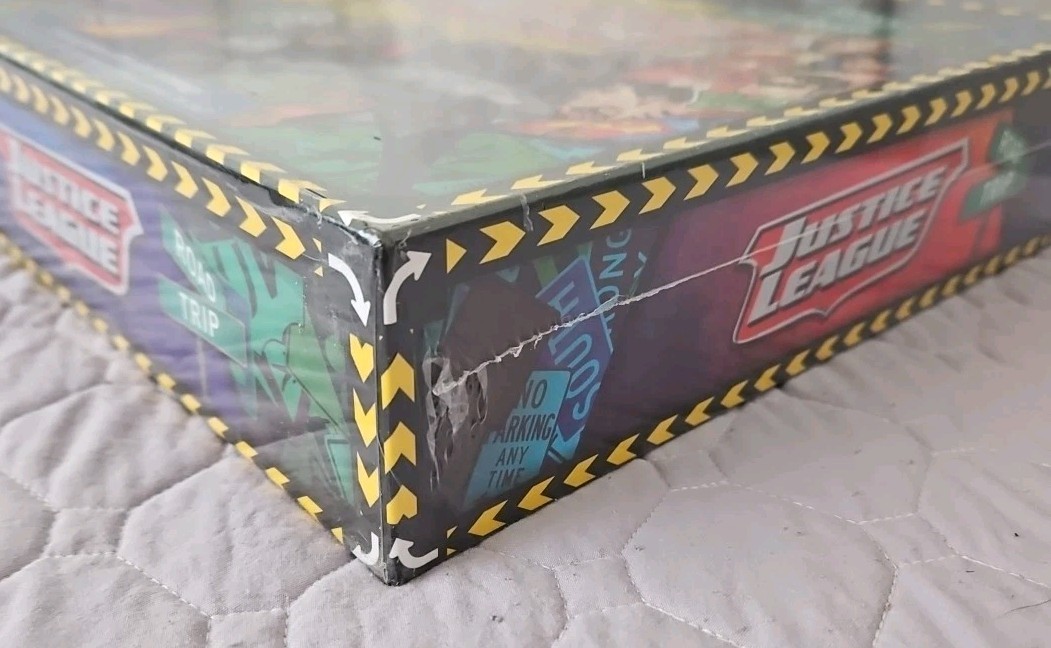 DC Comics JUSTICE LEAGUE Board Game Road Trip Epic Game Strategy NEW SEALED