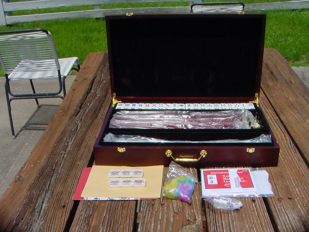 2016 Unused Yellow Mountain Imports American Mahjong Set with Wooden Case