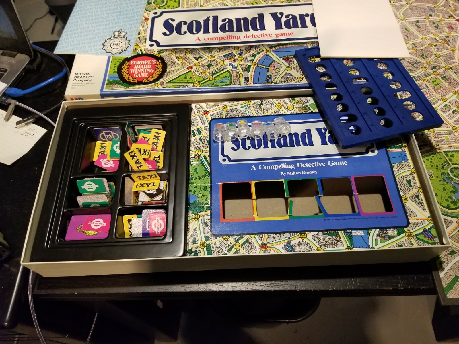 Vintage Scotland Yard Detective Game Award Winning Capture Mr. X no. 4500