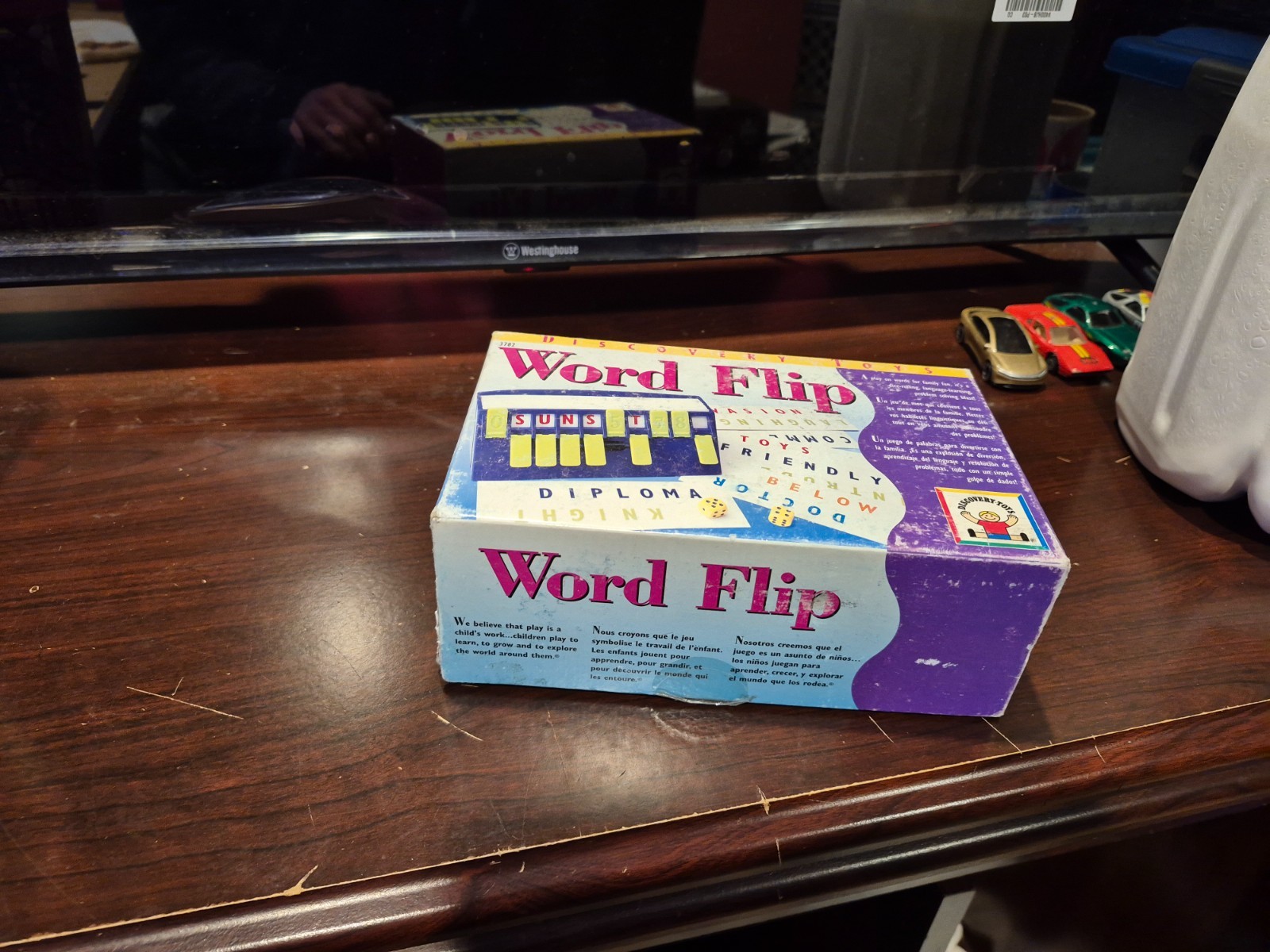 Word Flip 2003 Discovery Toys Hidden Word Game Homeschool Phonics Spelling Kids
