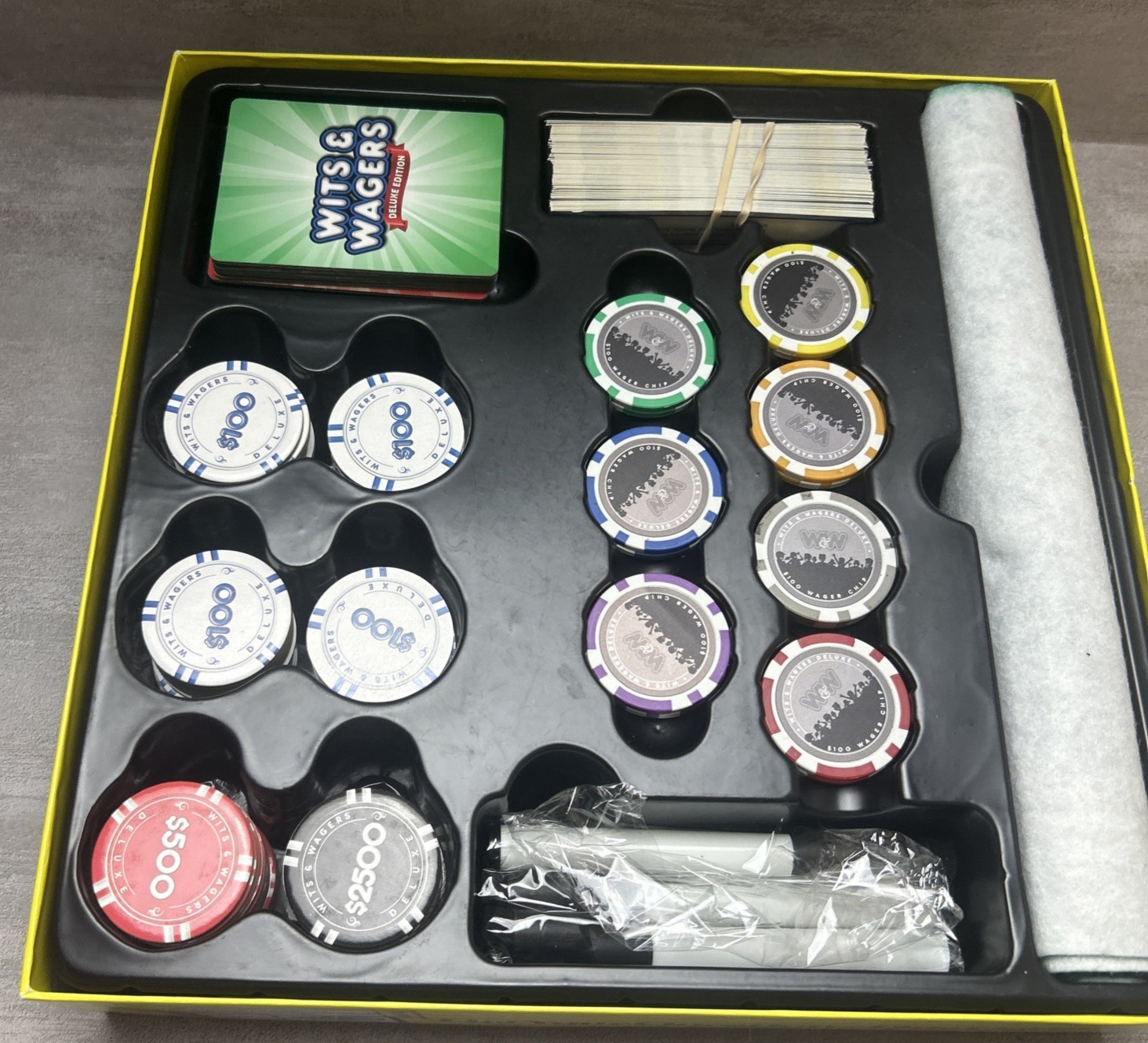 Wits & Wagers Deluxe Edition Family Party Board Game North Star Games Complete