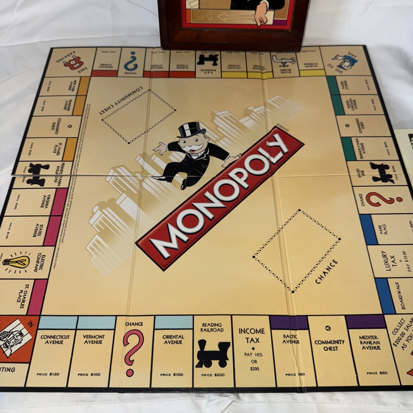 MONOPOLY ~ VINTAGE COLLECTION BOOKSHELF WOODEN BOX 2009 ~ 100% COMPLETE ~ EUC ~