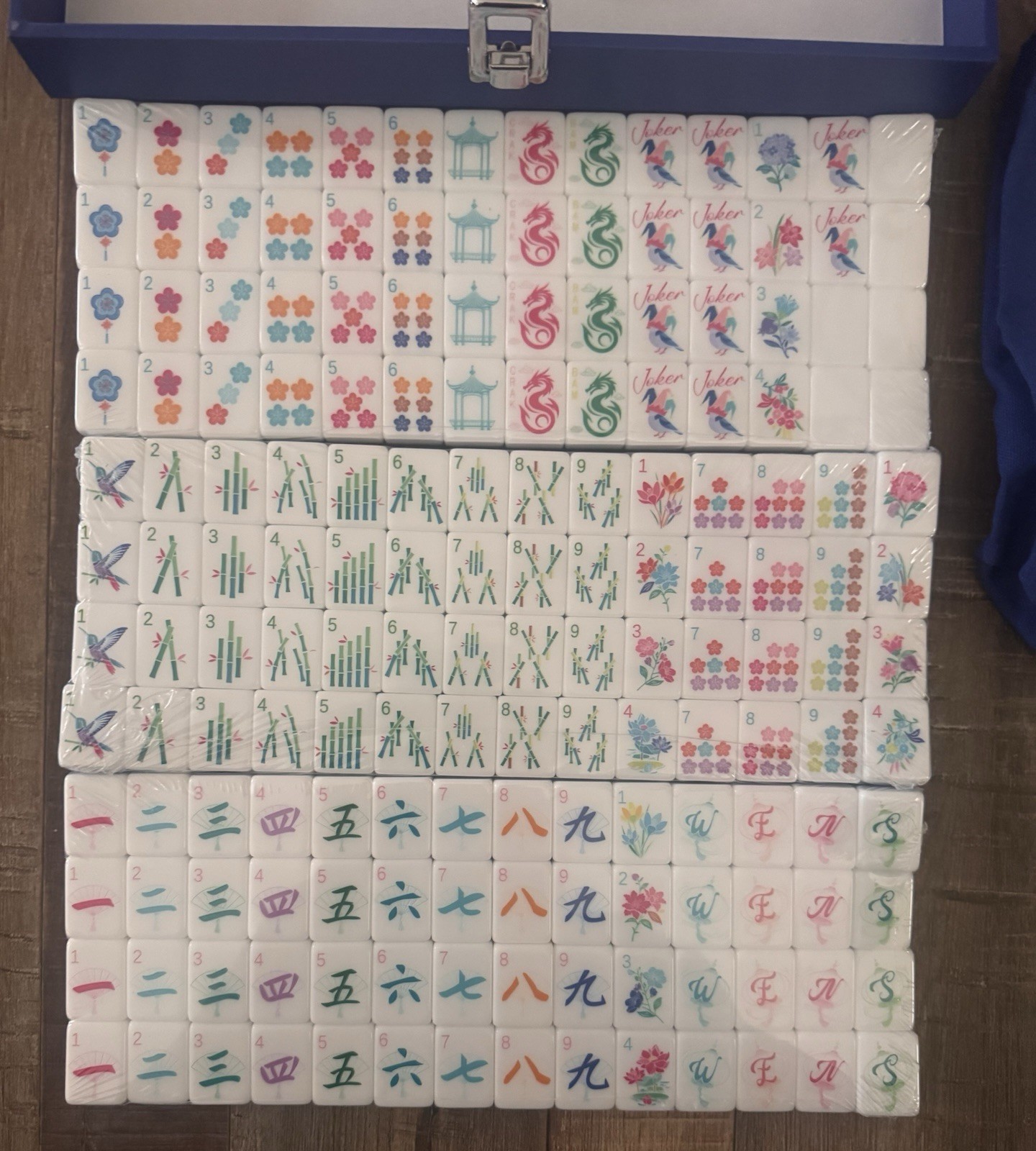 LaRandom American Mahjong Set 168 Acrylic Numbered Tiles, Carry Case