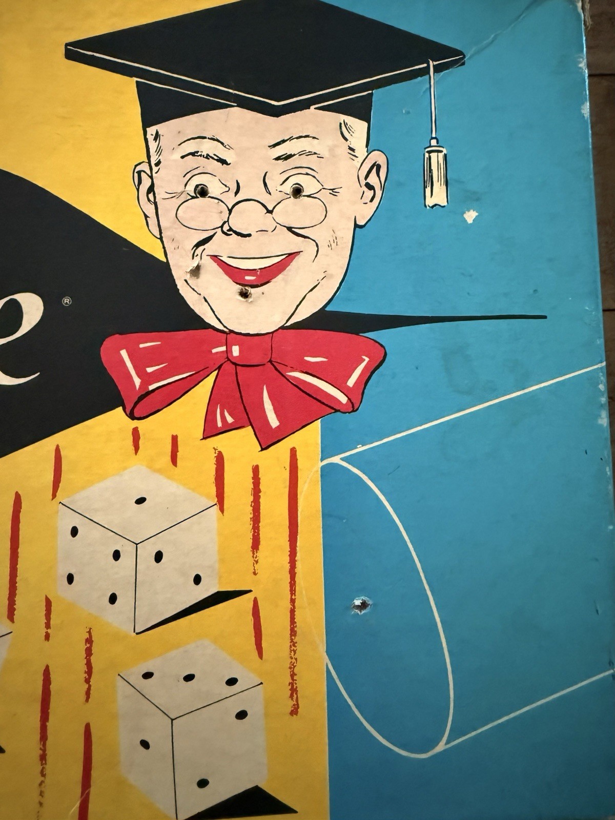 E.S. Lowe Yahtzee Vintage Dice Game Set w/ Dice, Score Cards, Chips & Cup