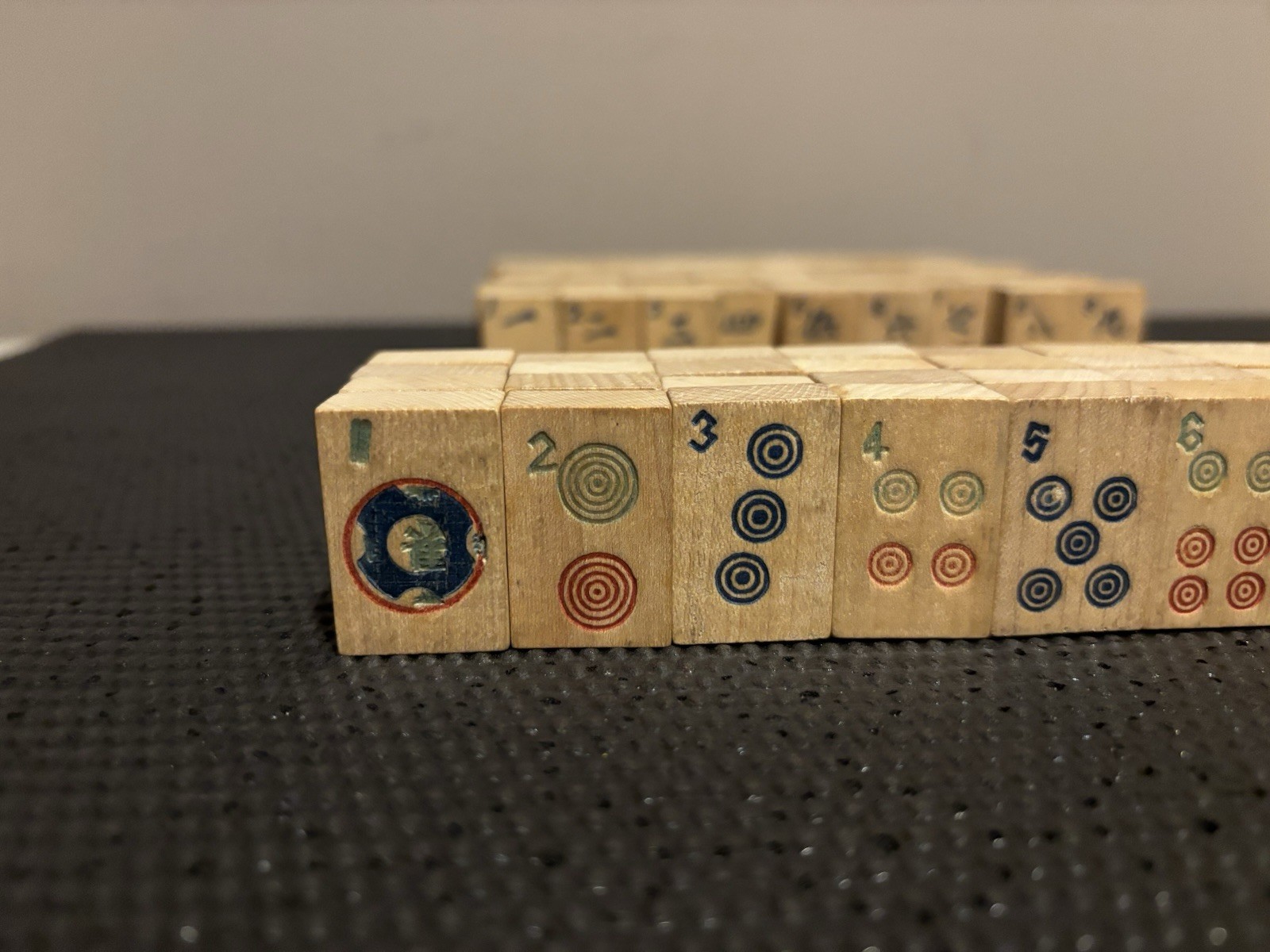 Vintage 1923 Parker Brothers Mah-Jongg 139 Wooden Celluloid Tiles 97% Complete