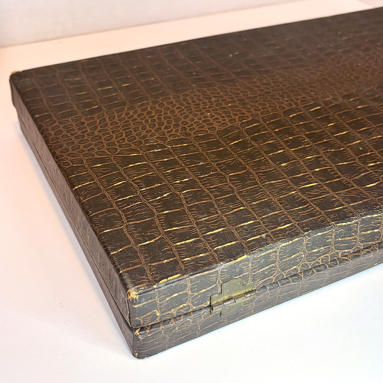 1970’s Vintage Lowe Deluxe Tournament Backgammon Set NO2401 Complete Very Good