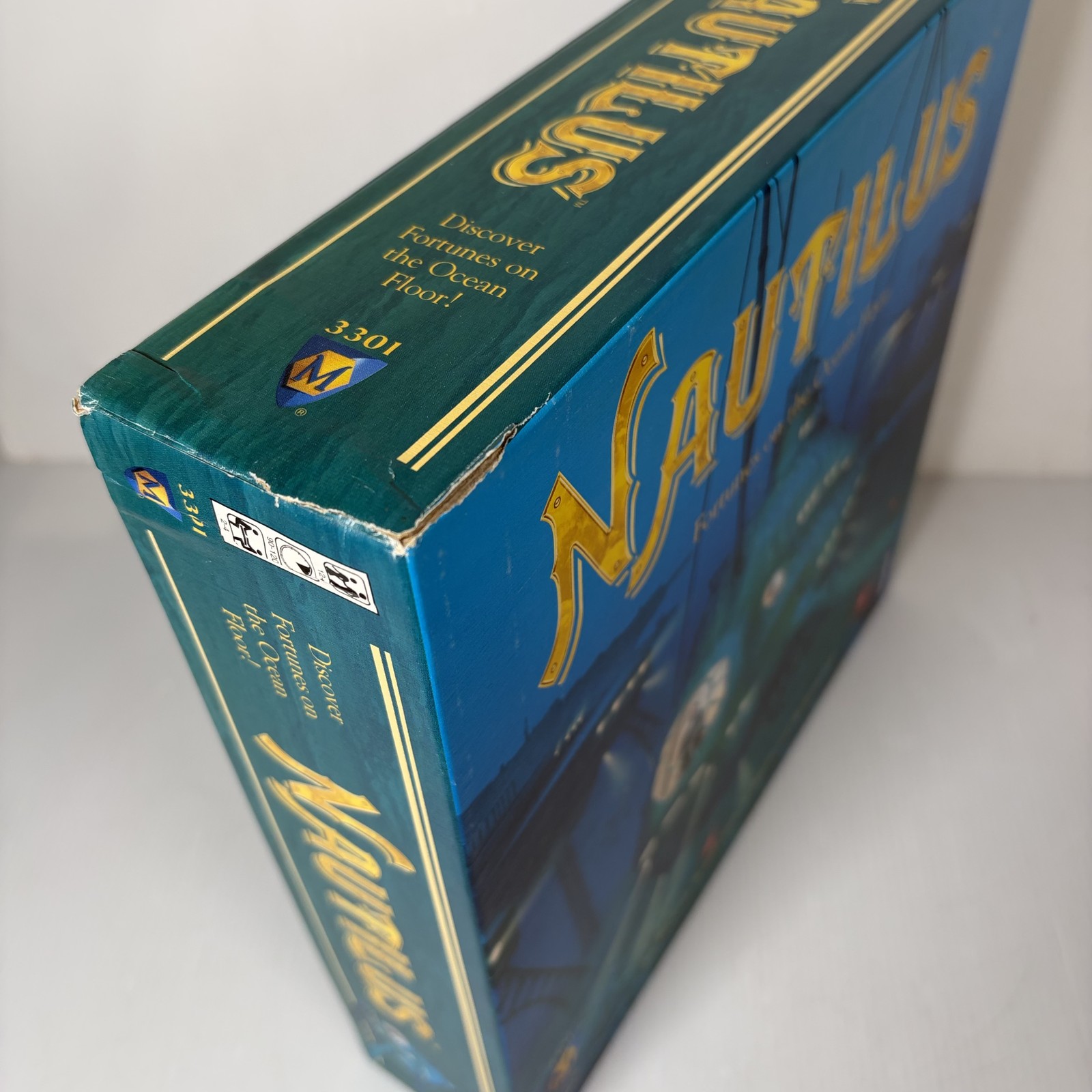 Nautilus Board Game by Mayfair Games & Kosmos – Fortunes on the Ocean Floor