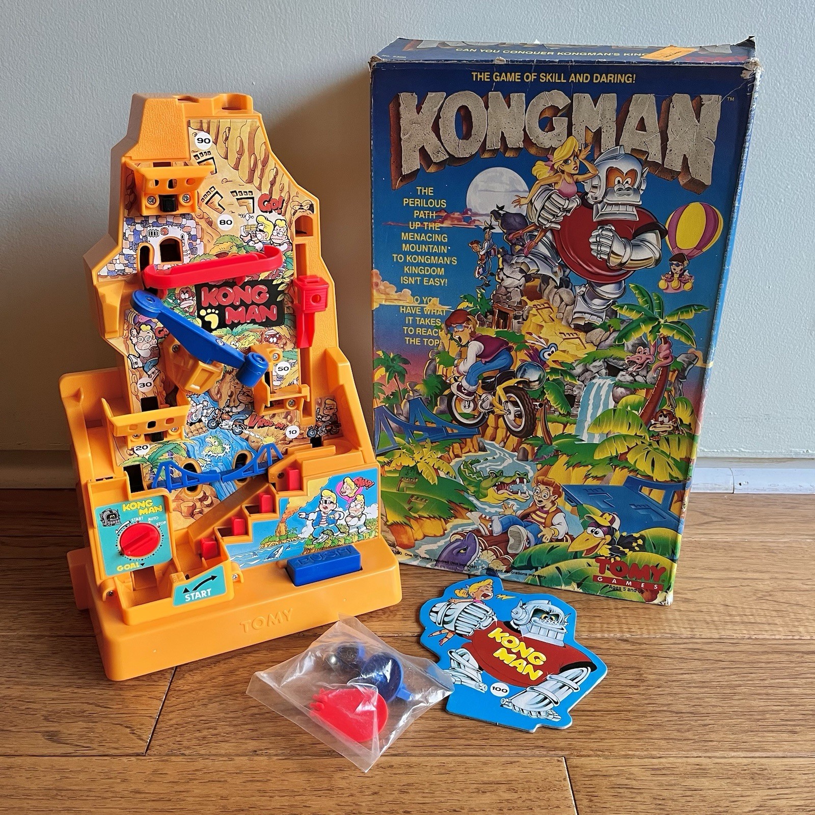 Vintage 1982 Tomy Kongman Game w Box Tested Battery Toy King Kong Marble Maze