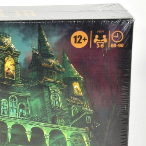 Betrayal at the House on the Hill Board Game 3rd Edition DAMAGED BOX Avalon Hill