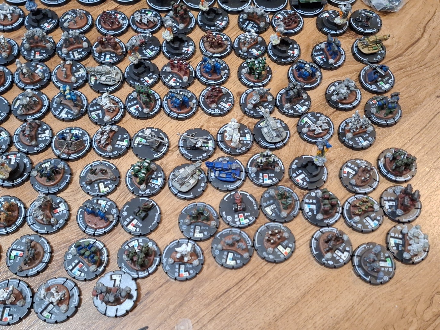 Lot 300+ Wizkids Mechwarrior 130+ Vehicles and 170+ Infantry Figures