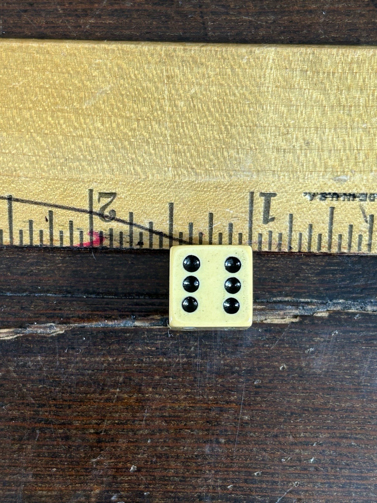 VTG Lot 30 Catalin Bakelite Backgammon Red & Butterscotch 3/4 X 3/16 & 3 Die (k)