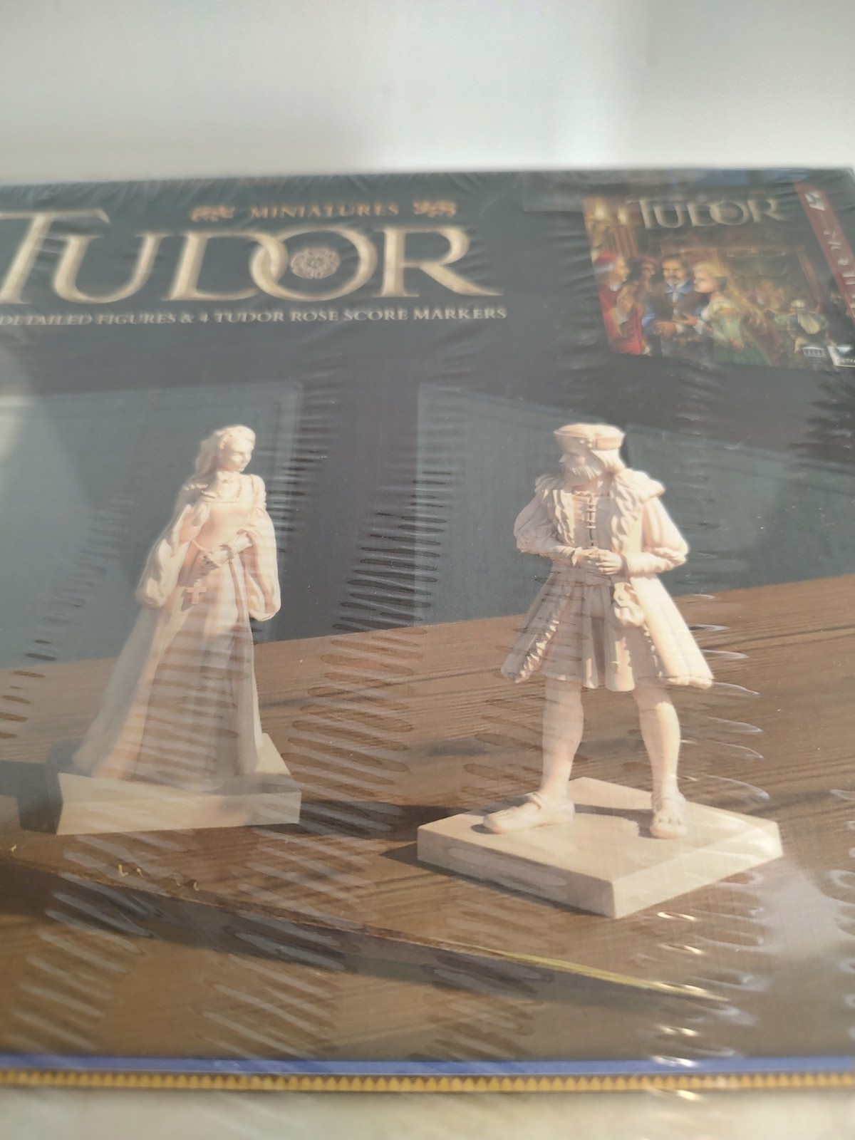 Academy Board Game Tudor Miniatures 68 Detailed Figures & 4 Tudor Rose Score