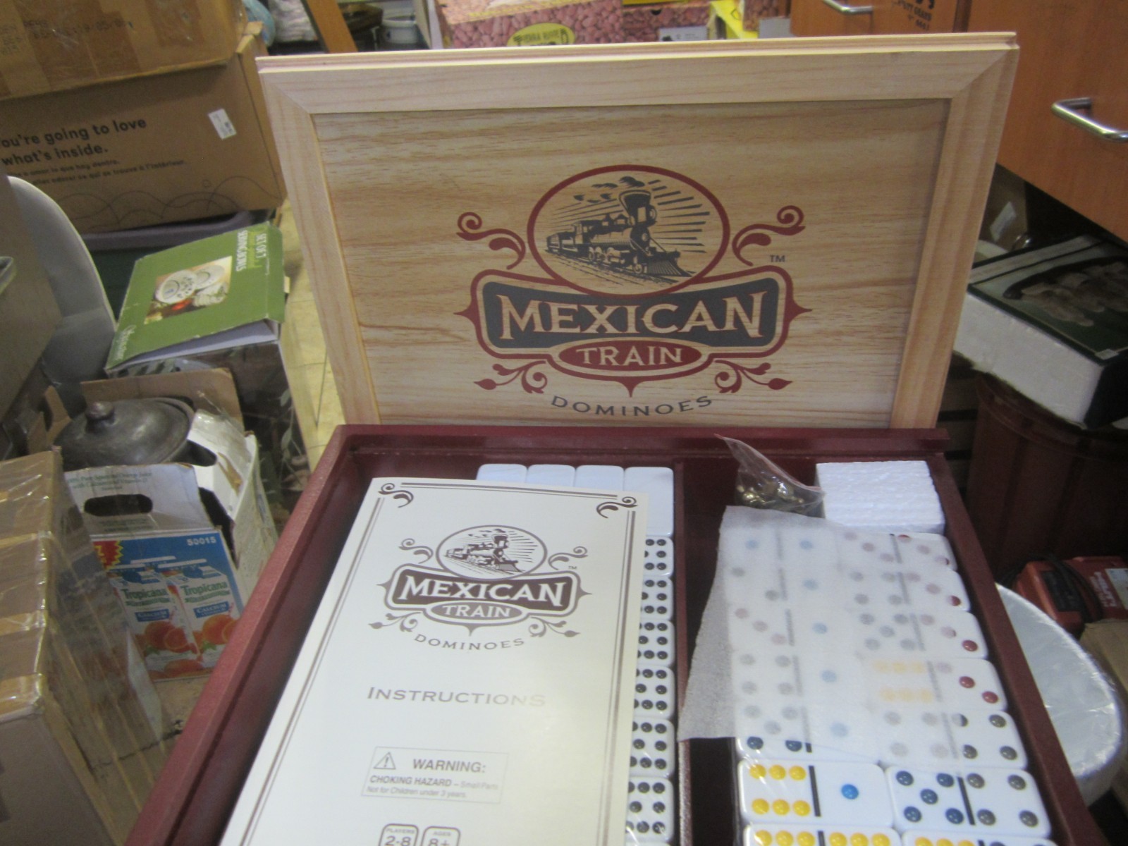 Front Porch Classics 53303 Mexican Train Dominoes Brand New.