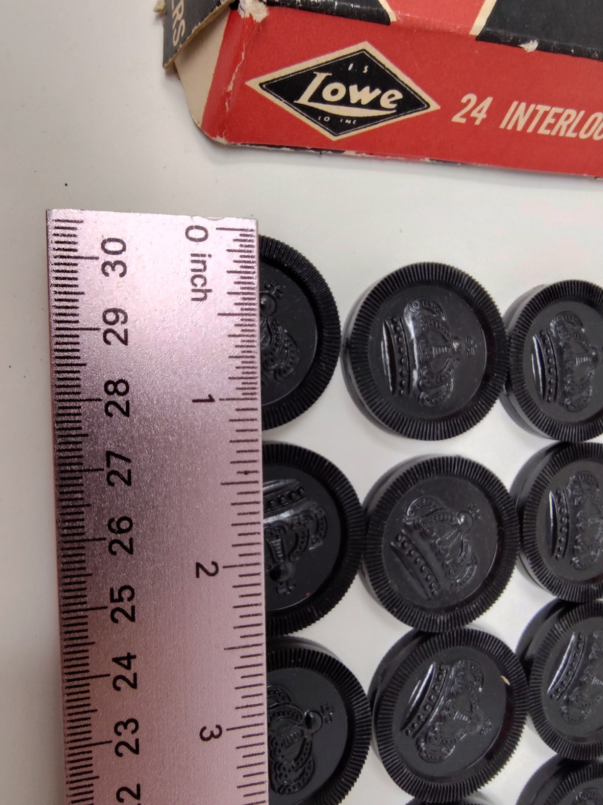 Vintage E.S. Lowe 24 Plastic Red/Black Interlocking Checkers No 849 ST33