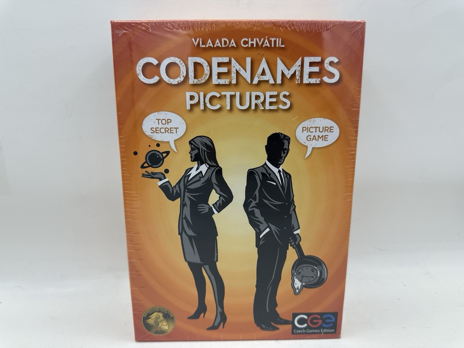 Codenames Pictures Tile Board Word Game Czech Games Word Association & Reasoning