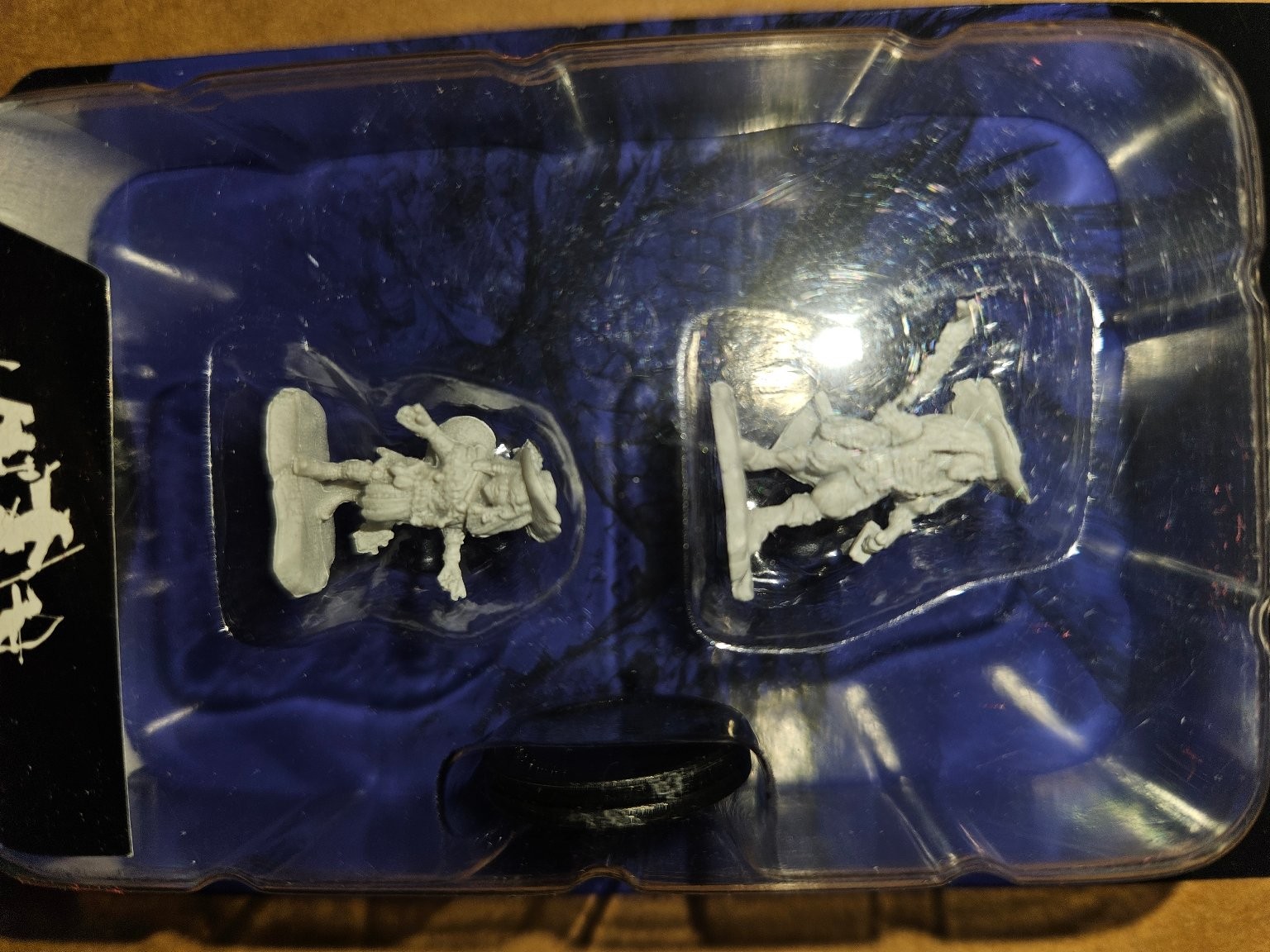 Pathfinder Battles Deep Cuts Female Gnome Bard Miniatures Figure Set