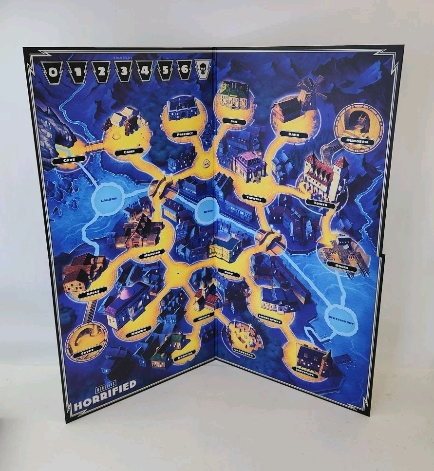 Ravensburger 60001836 Horrified Universal Monsters Strategy Board Game!