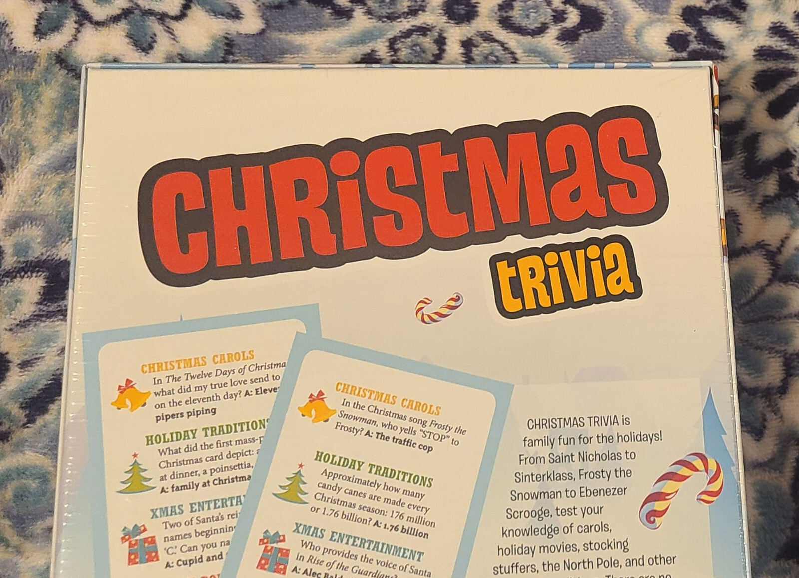 Christmas Trivia Game by Outset 2019 Family Fun for the Holidays🌲12 Years +++