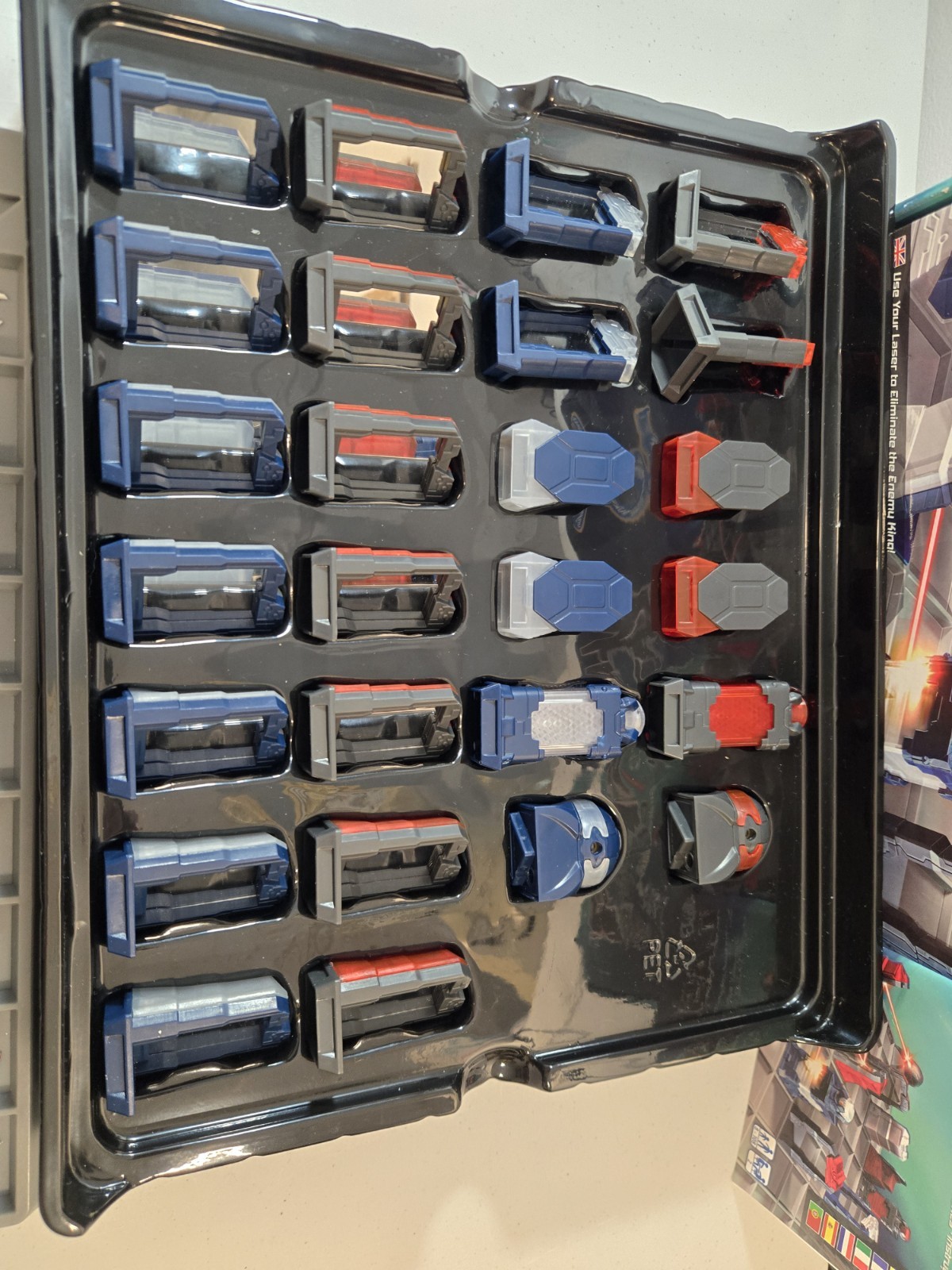 Laser Chess Thinkfun Board Game – Complete!
