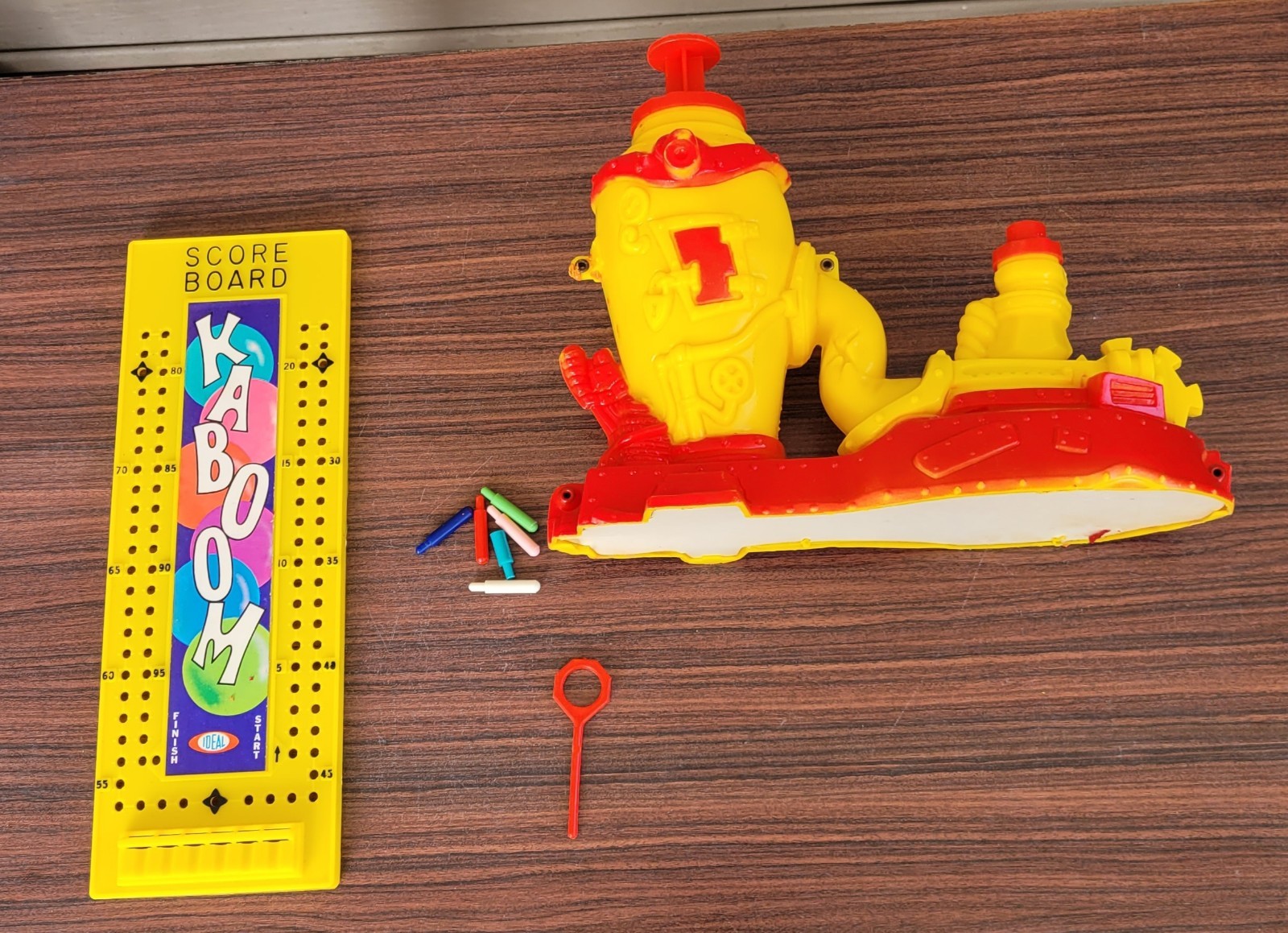 Vintage KABOOM 1966 Game Ideal Complete with new ballons