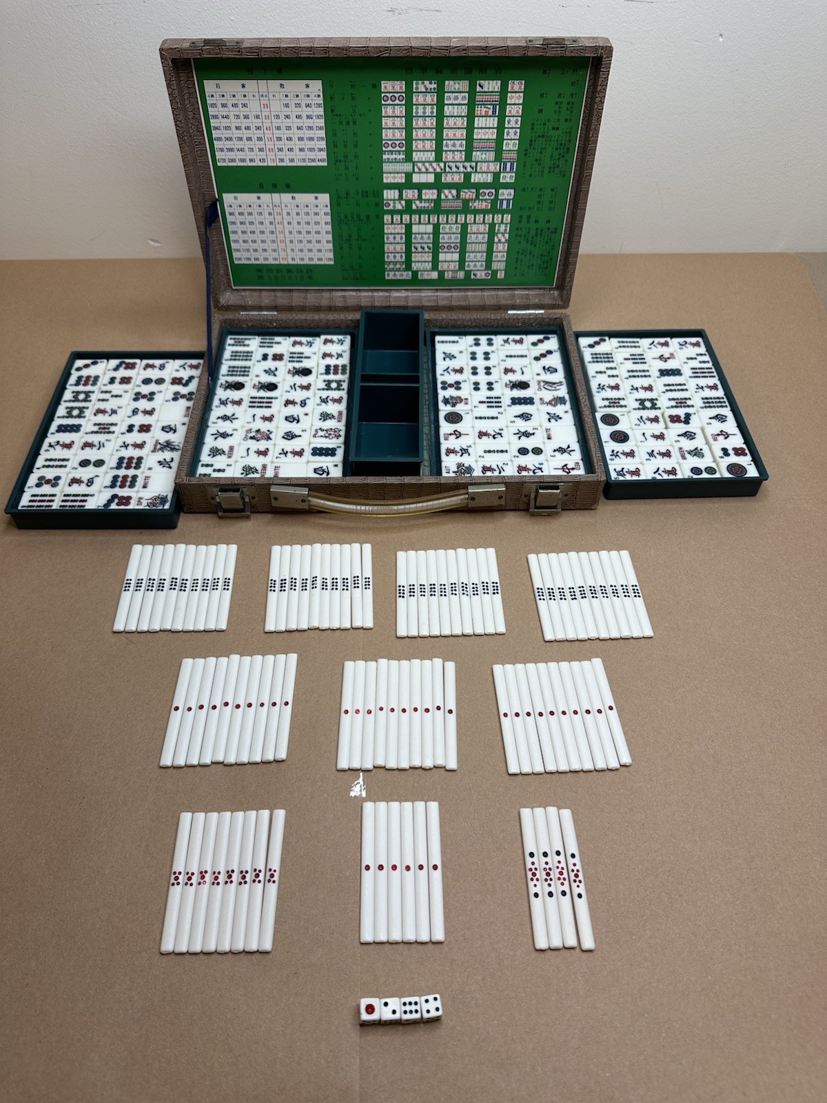 Cool Vintage Mahjong Set Bamboo Backed Tiles Retro Case