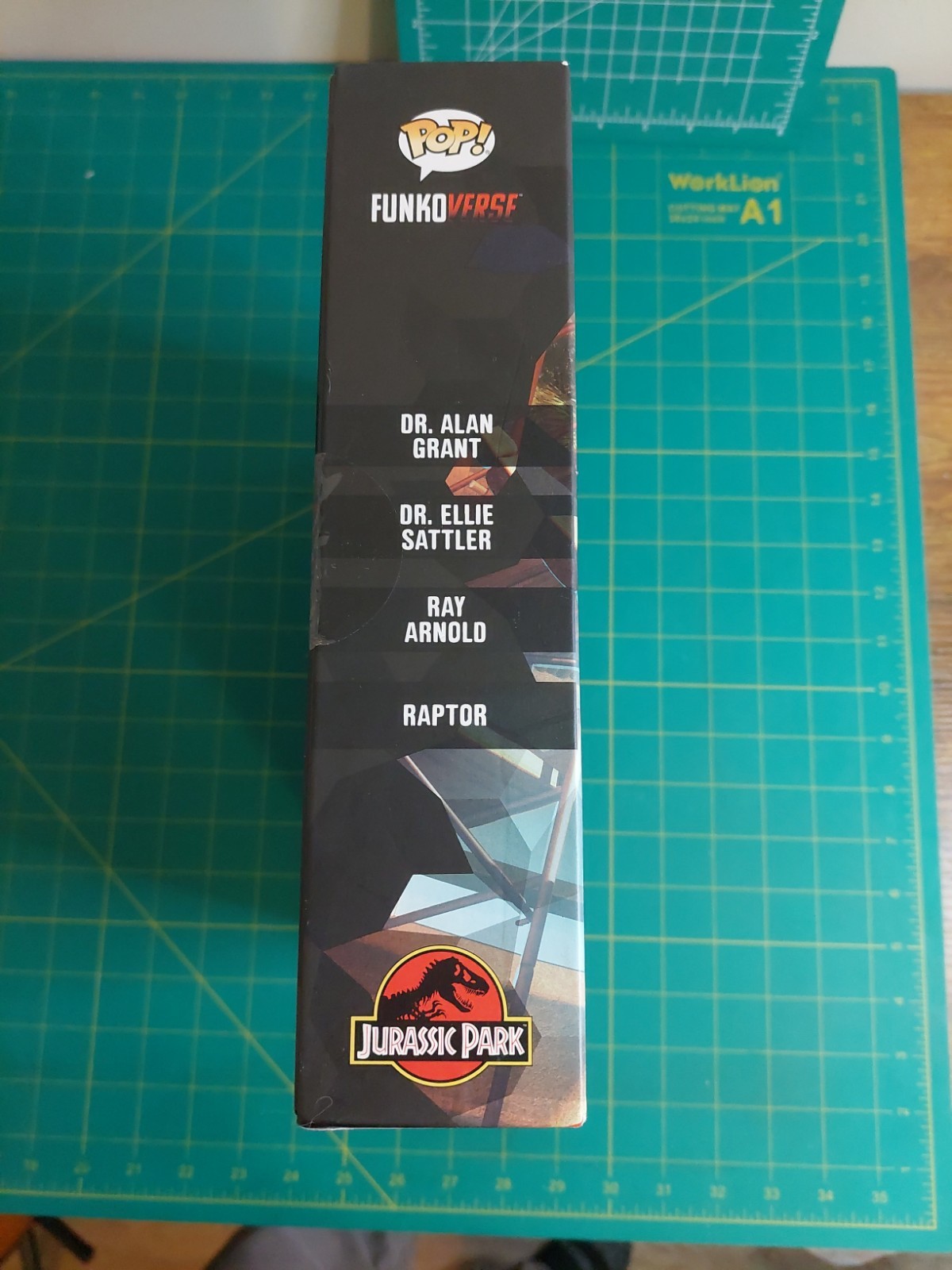 Funko Pop FunkoVerse Jurassic Park 100 Strategy Game New Sealed 2020 NIB