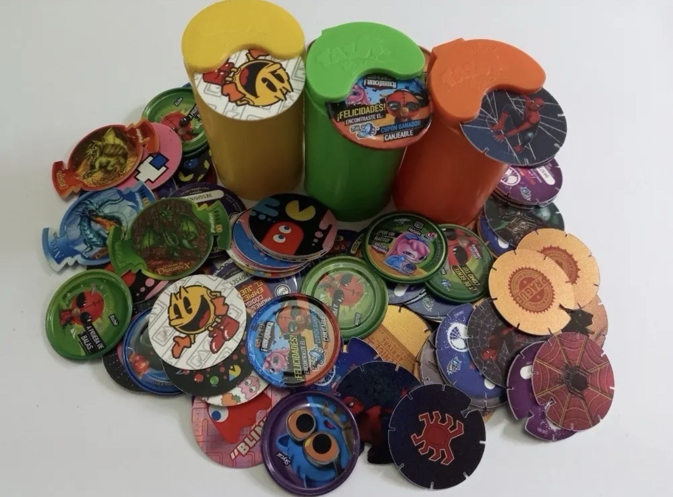 90 Mixed Tazos Lot PacMan Spider-Man Dragon Ball Pokemon + 1 Tazo Holder Vintage