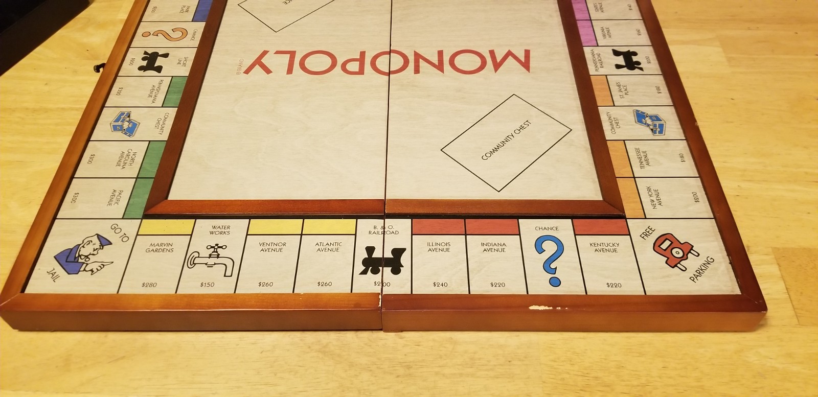 Monopoly Grand Edition Deluxe Folding Wood Frame WS Game Company 2021