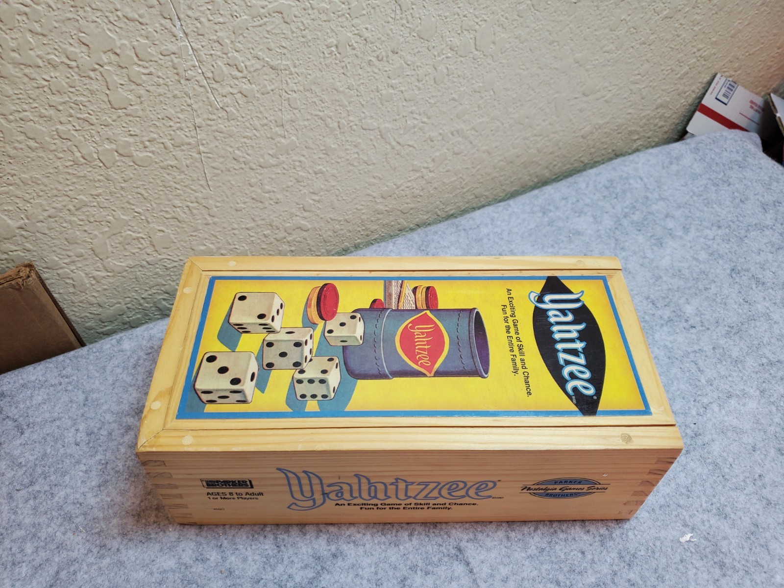 Yahtzee 2004 Nostalgia Games Series Parker Brothers Box, Pre-owned, Complete
