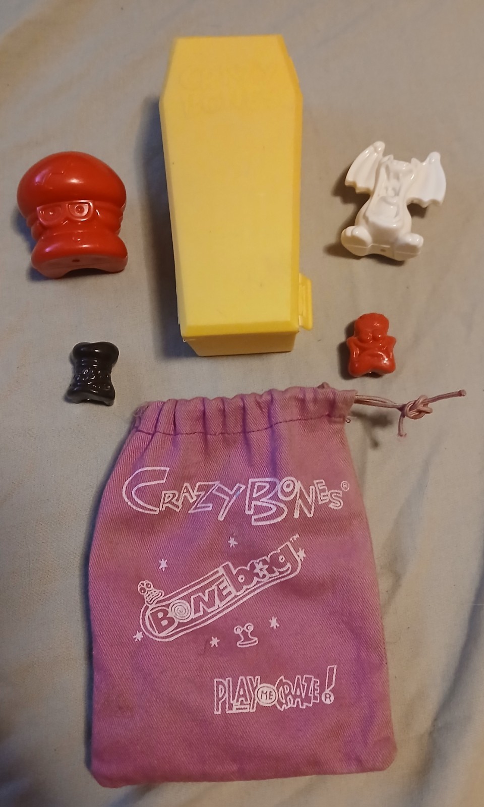 ORIGINAL 1996 Gogos Crazy Bones Lot 2 oversized 2 regular 2 carry cases LOOK