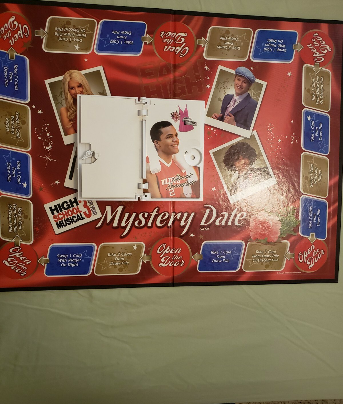 Disney Mystery Date Board Game Teens Girls