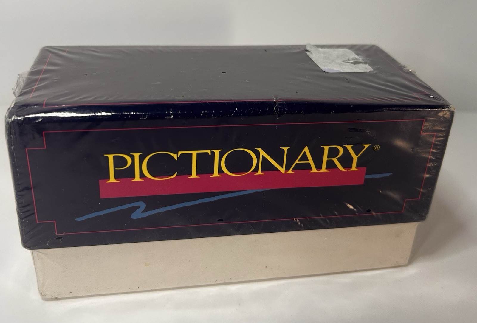 Pictionary Travel Size Card Playing Game. Draw The Picture