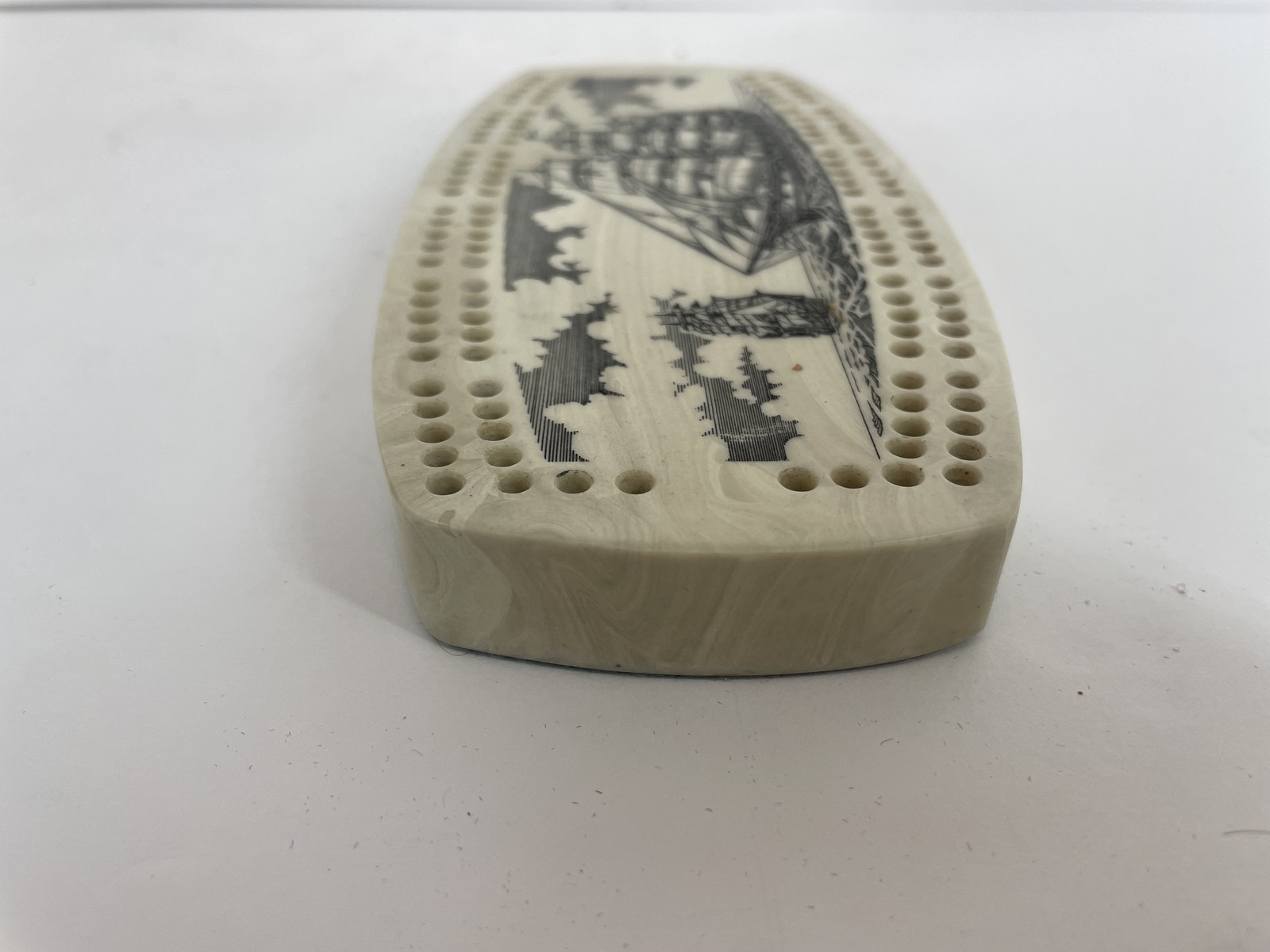 Vintage Style Cribbage Board Nautical Ship Ocean Theme Cream Marbled Felt Bottom
